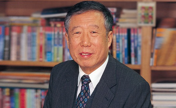 能從「故紙」中找出「今朝」的答案嗎？資深媒體人張作錦先生談為什麼要寫《今文觀止》