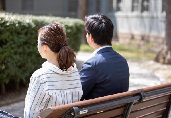 相安無事20多年，為何中年想離婚？陳名珉分享過來人經驗：再親密的關係，愛與忍讓也非理所當然