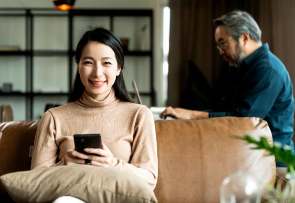 長時間待在家，如何減少彼此壓力？少用「5W1H」提問，把「為什麼」換成「怎麼了」