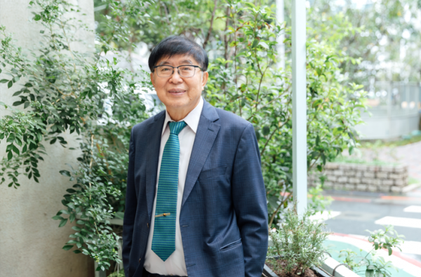 民眾若拿藥、檢查只為心安，健保會垮！超高齡社會下，你該怎麼正確看醫生？臺北醫學大學公衛學院教授、前健保署長李伯璋專訪