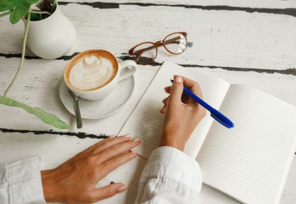 情感也需要新陳代謝！編輯教你寫作技巧與習慣，擁有自己的第一本書