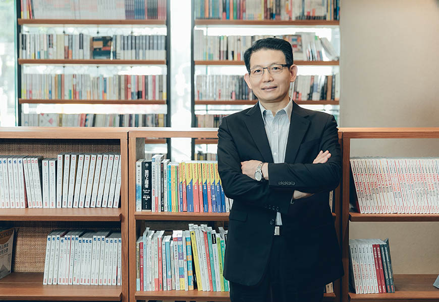 曾遭父親家暴、母親離家出走  前國防部發言人羅紹和：退休投身公益，讓坎坷童年成為助人動力