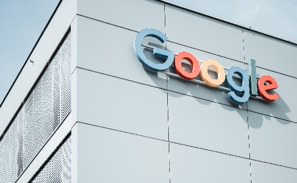 Google維持創新的秘訣，不去預測短期利益、勇於挑戰風險，尋求長期價值最大化！