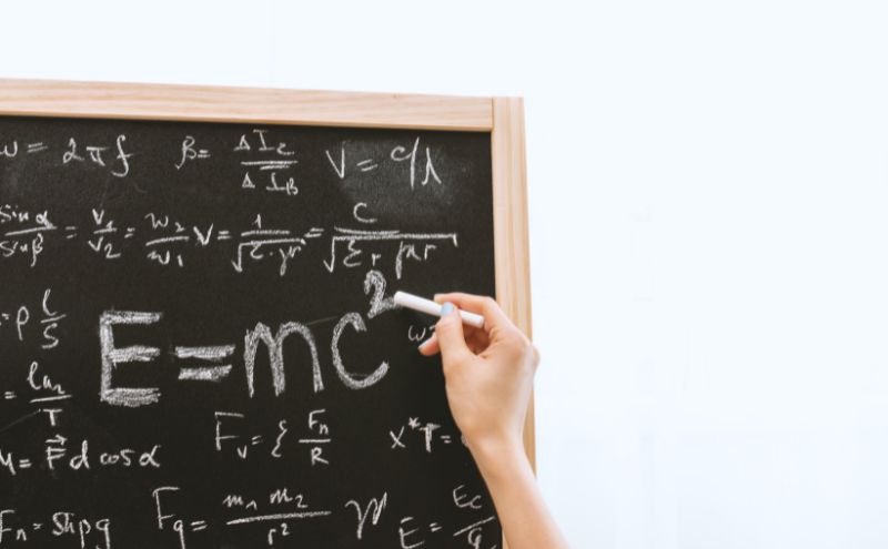 誰說數學沒有用？數位化世代，掌握「數學思考習慣」才是關鍵！｜《社會菁英必備的數學素養》