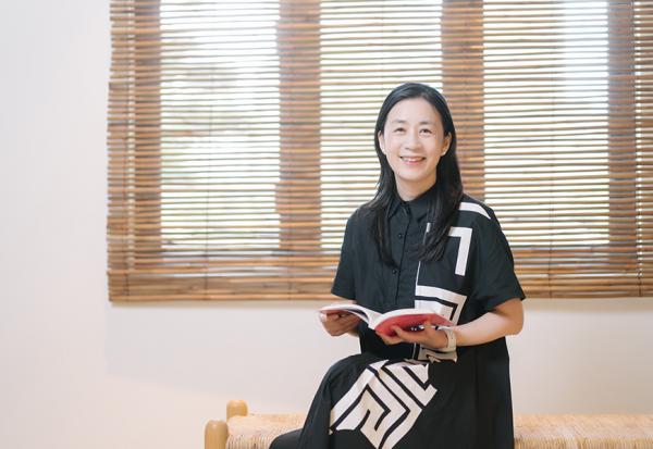 活在別人眼光中，等同自己交出生命的主導權！李文瑗：50後，我值得愛我自己