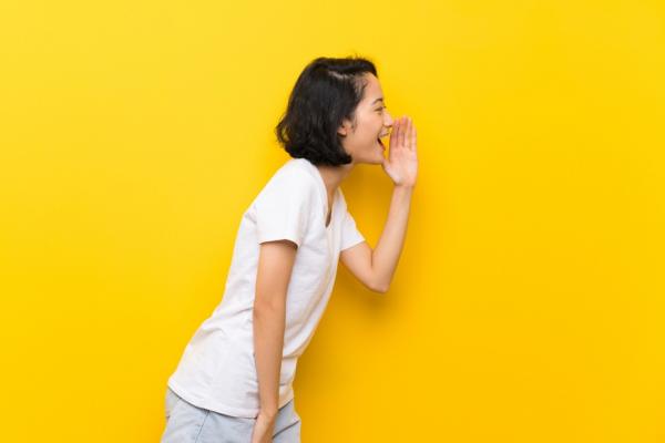 最被忽略的運動！醫師：50後這樣練口腔肌肉，預防老後失能