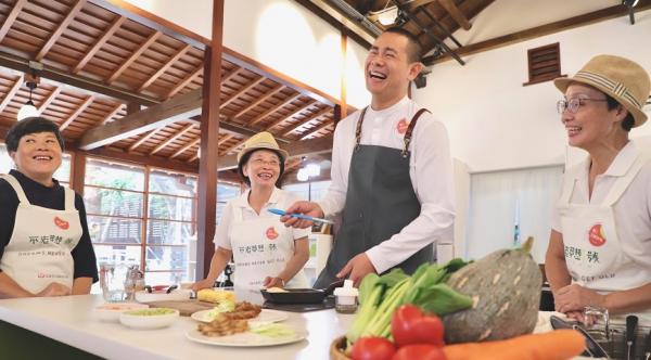 楊寧茵專欄｜幽默吧，如果他失智了！名廚江振誠：一家名為「啊，沒關係啦｣的餐廳啟示