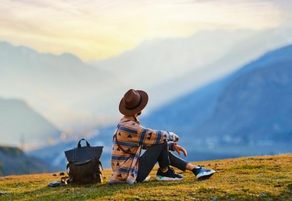 放棄教師資格、轉職當心理諮商師！朱貞惠：前半生走家人、社會期待的路，50後如何為自己而活？