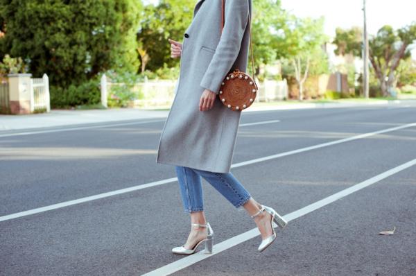 襯衫該合身還是寬鬆？包包什麼顏色好？4穿搭技巧，達成「輕時髦」