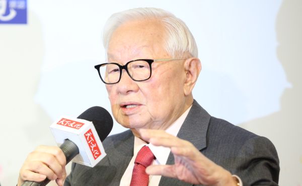 張忠謀自傳下冊透露，2007年台積電拒絕高盛合夥人宋學仁「管理層收購」始末
