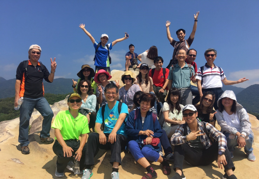 中年一定要做2件事：旅遊與社團。