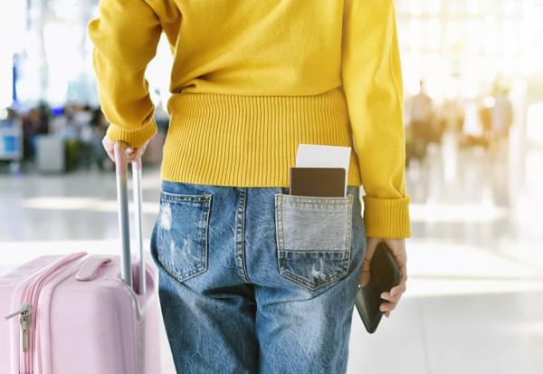 2023疫情後出國旅平險、不便險怎麼保？跟團不需要自己保險？刷卡送的保險夠用嗎？