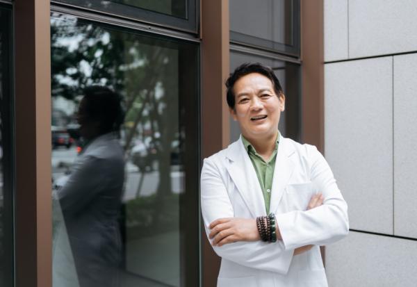 生氣容易罹癌！洛桑加參醫師：別用他人之惡懲罰自己，愛自己的每日15分鐘練習