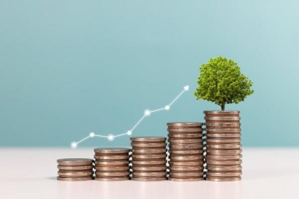 退休金準備好還不夠，避免3個迷思才能財富自由！政大商學院副院長周冠男、財經主播的「避險增值」法