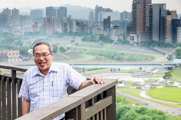 你的年紀其實不是你的年紀？ 陳芳明：年老，是一種「創作」