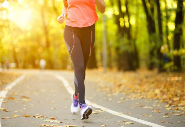 每天走1萬步，頭腦會變好！防止「細胞」變老，2種運動最有效