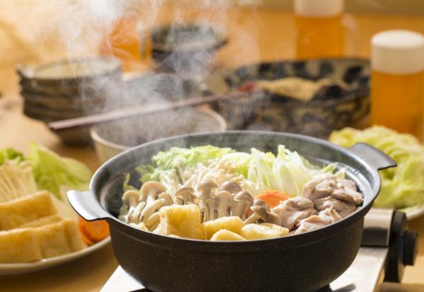 吃火鍋的順序，先放什麼更健康？營養師：預防血管硬化、改善手腳冰冷的冬日飲食