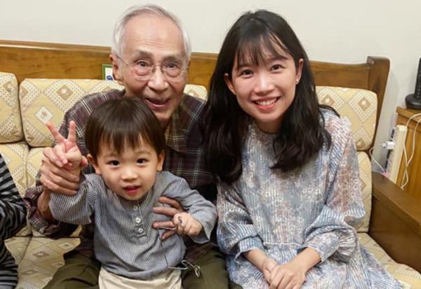 90歲不駝背！60歲才創業的李文錦分享：怎麼走路對身體最好？ 