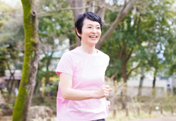 零照顧者的時代來臨，重要時刻子女不一定能幫上忙！50+老後一定要懂的社區、人際資源和科技工具