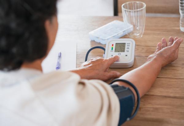 最新高血壓判定標準改了！更多人被納入，新數字下你是危險族群嗎？台灣最新高血壓指引2大重點