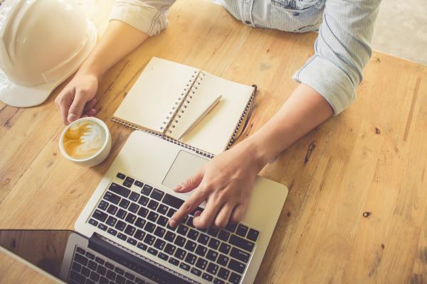 【林靜芸專欄】沒有退休年齡的時代，職場如何不顯老？