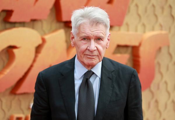 哈里遜福特80歲還能演《印第安納瓊斯》帥氣揮鞭，怎麼做到？好萊塢教練的「5-2健身鍛鍊計畫」