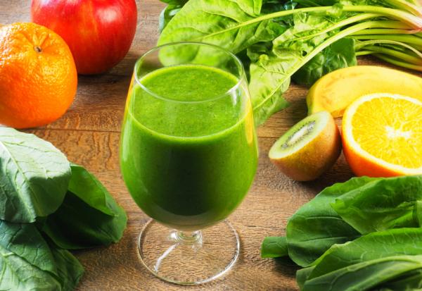 大腦75%是水，喝不夠會變鈍！不只白開水，保養腦部可常喝這3種飲料