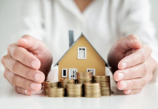 住長照中心的失智哥哥，還能賣房子？守住財產，家屬必知的暫時處分與監護宣告