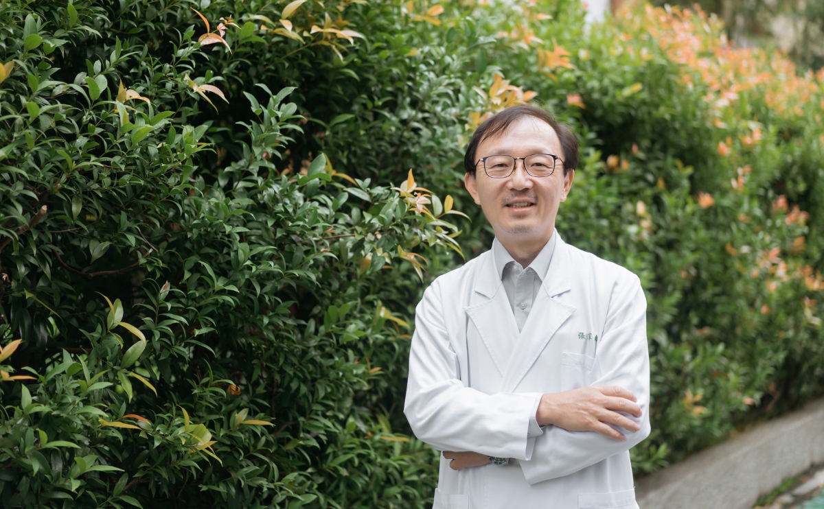 44歲中年發胖、60歲糖尿病風險飆升？基因醫師張家銘提醒2個體質轉折的關鍵年齡與提醒｜《讀懂身體的訊號》 