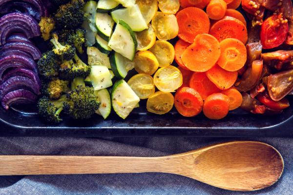 選對食物顏色，就能防癌與減重！提升免疫力的彩虹飲食法