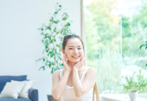 怎麼拉提嘴角、臉頰，把臉變年輕？延緩臉部鬆弛的筋膜伸展操