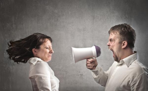 暴躁、碎念、不聽別人說話…中年男人為何有時「歹逗陣」？