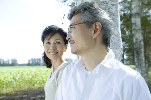 50歲後找老伴，惱人或是甜蜜？