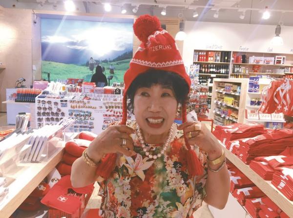 被判定快失智？70歲百萬網紅韓國阿嬤：勇闖世界和它拚了！5句話爽快做自己