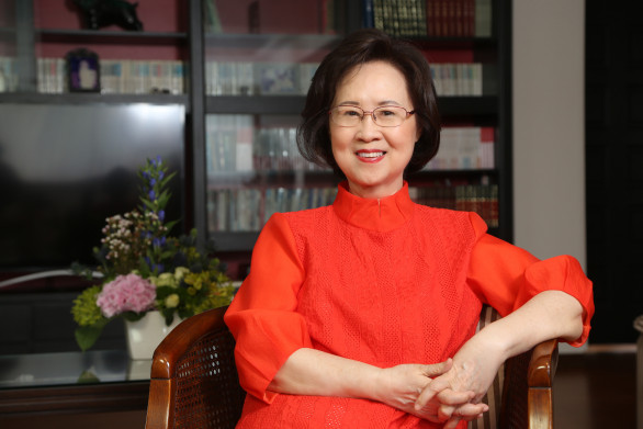 願生如火花，死如雪花：我生命中的最後一課   瓊瑤專訪