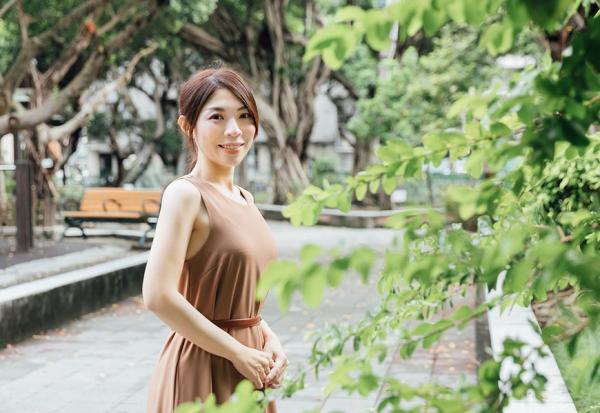 洪培芸專欄｜總是滿口抱怨的長輩，最讓人不敢恭維！比起傾倒負能量，改變更能讓日子變好