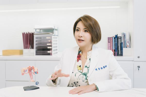 更年期私密處乾癢、反覆發炎好困擾！醫師：3個正確觀念照顧女性第二張臉