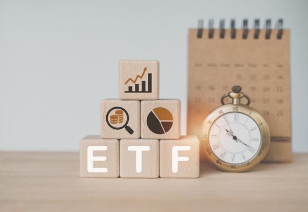 00878、00850……中年世代最愛的低波動、穩定配息ETF怎麼挑？買ETF需要停損停利嗎？