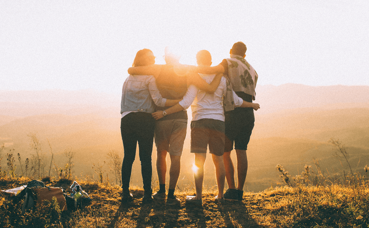 外型相似的人更容易成為好友？《社會也是一個基因體》揭開社交圈「物以類聚」背後的真相