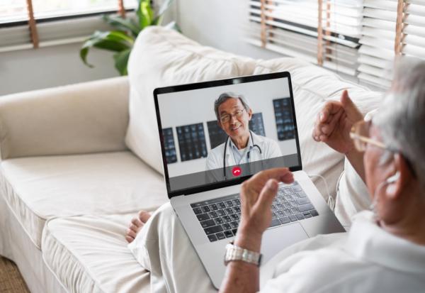 行動不便、疾病末期病人7月起有機會在家線上看病！3分鐘看懂「通訊診察治療」懶人包