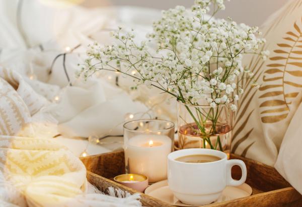 回家像走進咖啡館！換一盞燈就改變氣氛，設計師傳授更舒服的居家布置技巧