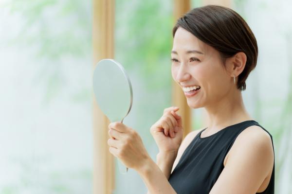 只留這2樣保養品就夠！日本流行「肌斷食」，3步驟用最少的瓶罐讓皮膚變好 