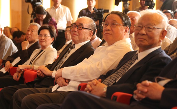 抗戰70週年 郝柏村發表新書 詮釋史實