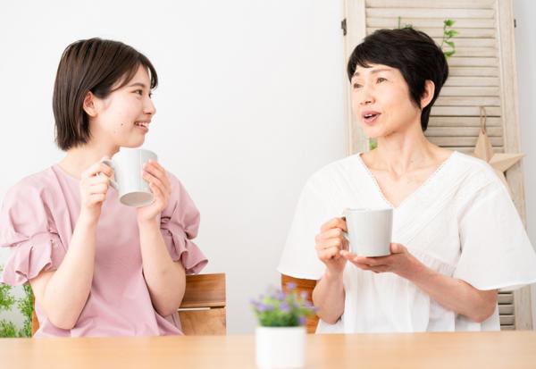 晚年要快樂，媽媽必須「提早斷奶」！丘引：孩子有工作住家裡請付房租，結婚後就得搬出去