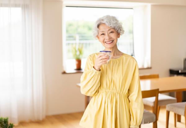 焦慮、憤怒未及時排解，會導致乳腺增生！中醫傳授：女性如何按摩膻中穴，避免肝氣鬱結？