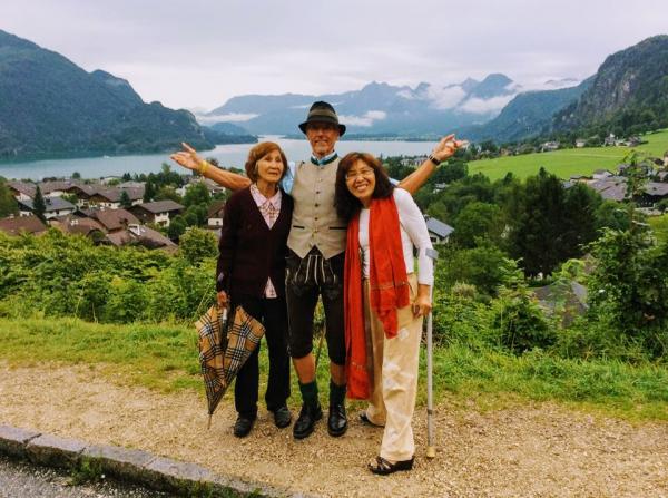 自己行動不便，帶86歲失智母遊歐100日！遲慧芳：說走就走，人生會改變 