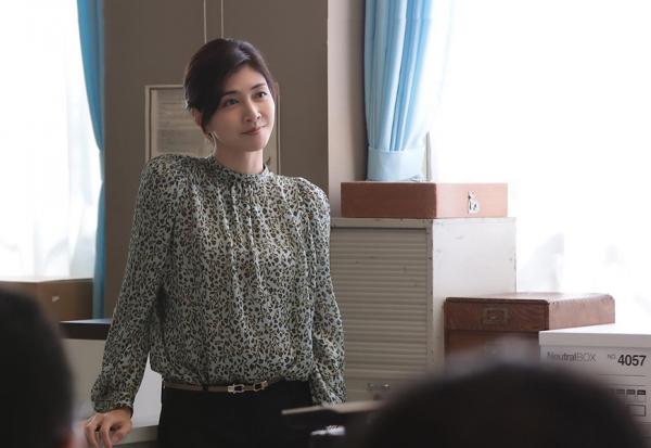 18歲是國民美少女，離婚後復出卻更有魅力！日本女星內田有紀，讓身心發亮的保養秘訣