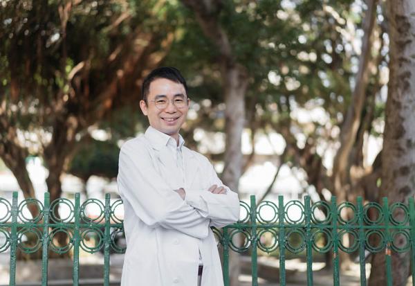 50+女性易罹患沒症狀的骨質疏鬆！除了補鈣，還可以如何存骨本？