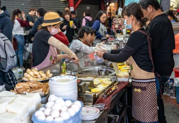 逛市場，如何變成精彩的小旅行？專家建議：4條路線，提高你的體驗值、出站10分鐘就到