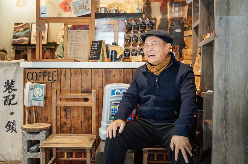 73歲的桂冠實業會長王正明把退休生活過得很精采。